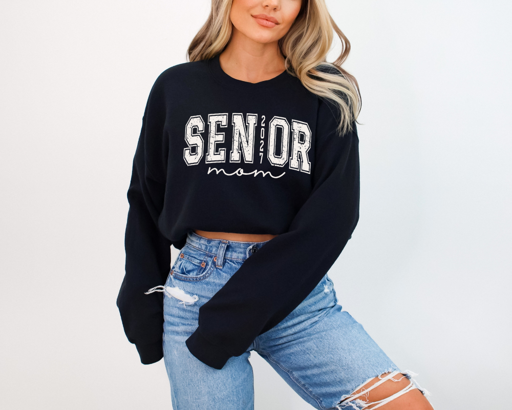 Senior Mom 2027 Sweatshirt | Class of 2027 Varsity Crewneck | Proud Senior Mom Pullover