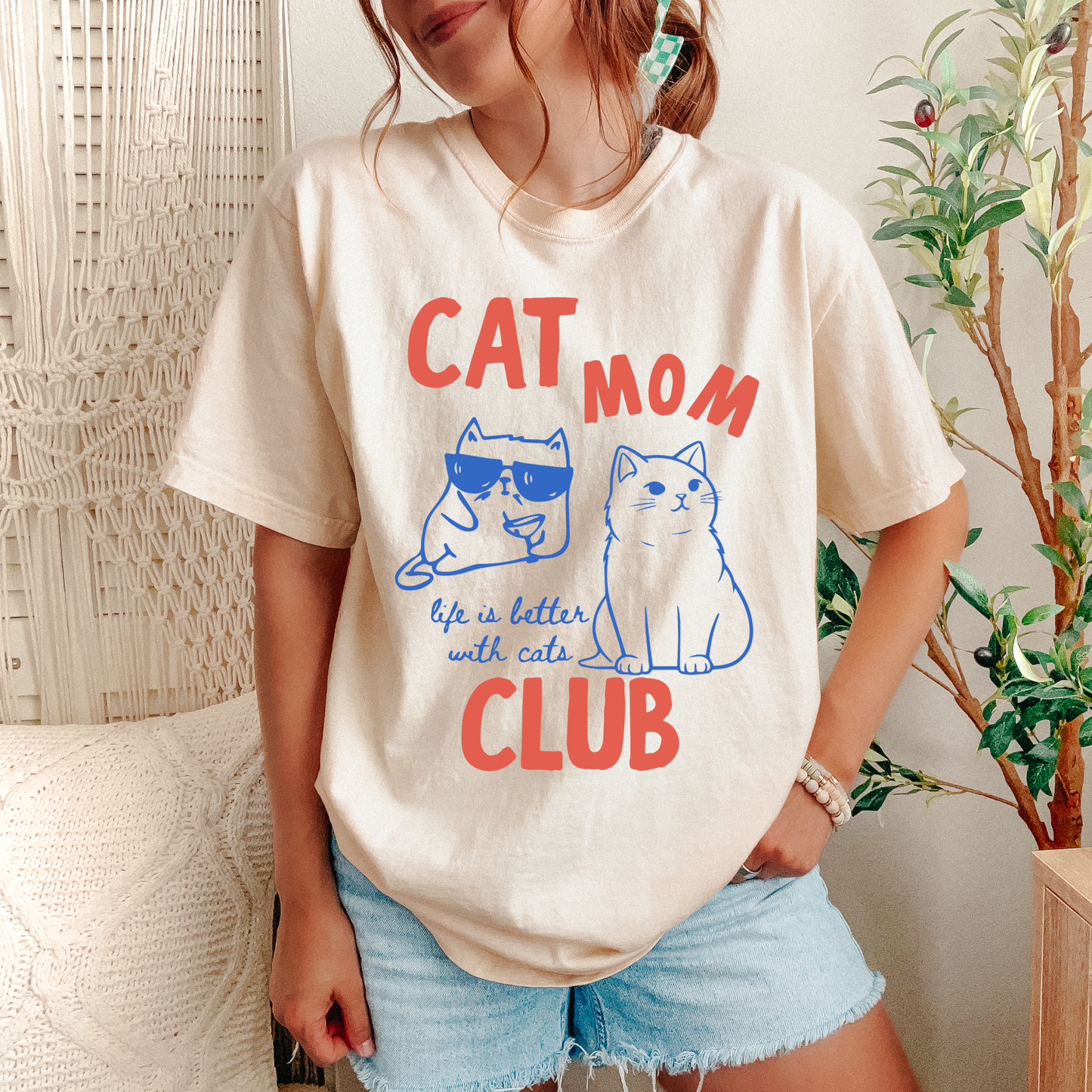 Cat Mom Shirt – Cute Gift for Cat Lovers 😻