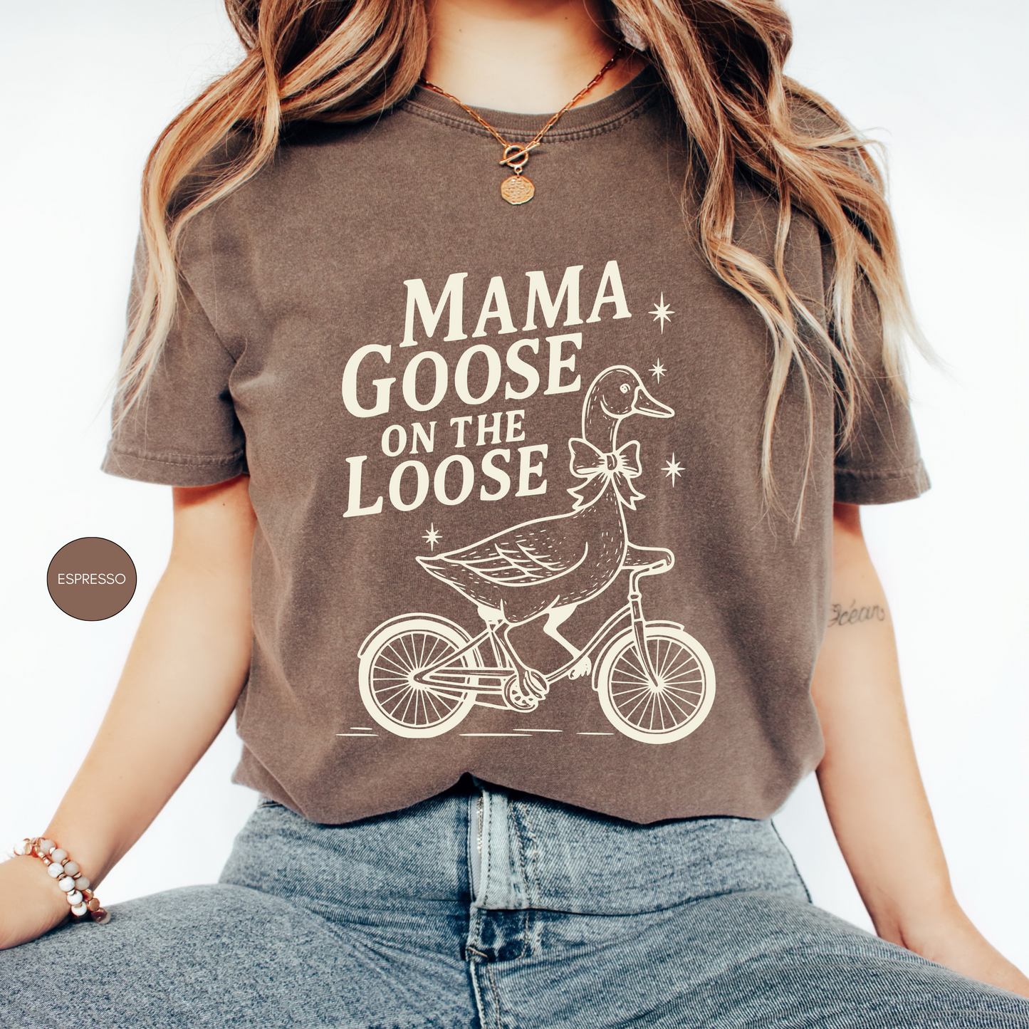 Mama Goose on the Loose Shirt – Funny Mom Tee, Cute Goose Mom Gift
