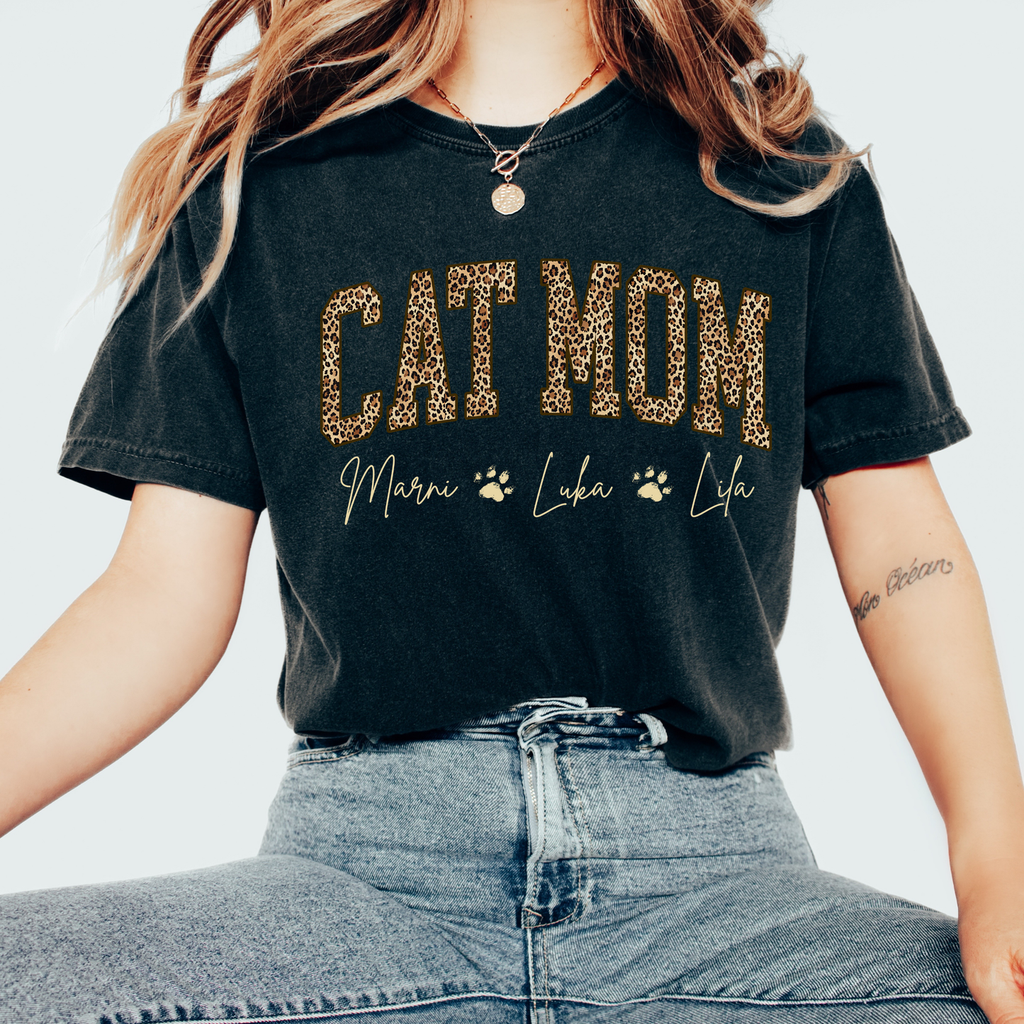 Personalized Cat Mom Shirt with Names – Custom Cat Lover Gift