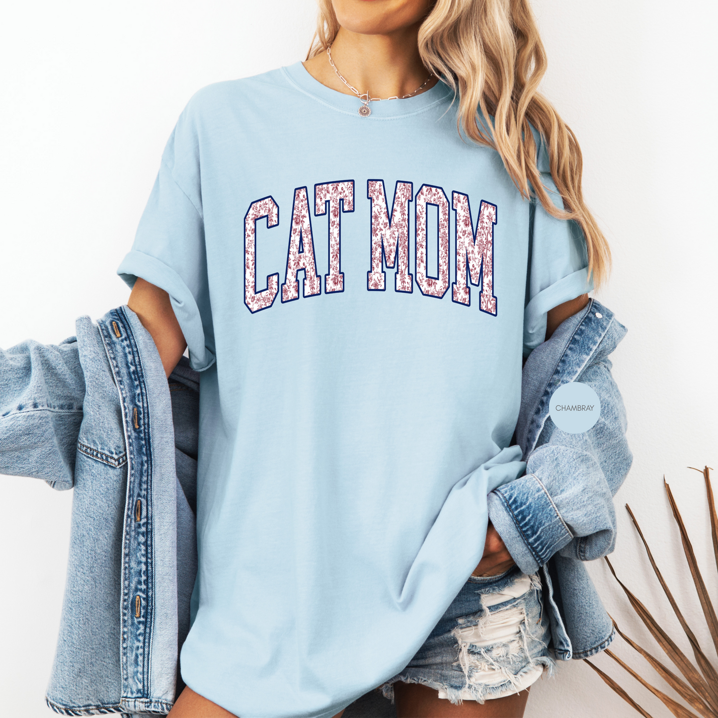 Cat Mom Floral T-Shirt – Cute Navy Graphic Tee Gift for Cat Lovers