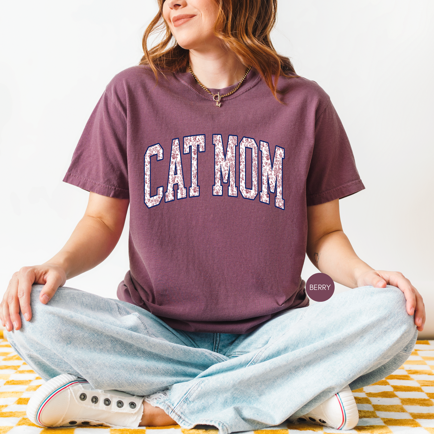 Cat Mom Floral T-Shirt – Cute Navy Graphic Tee Gift for Cat Lovers