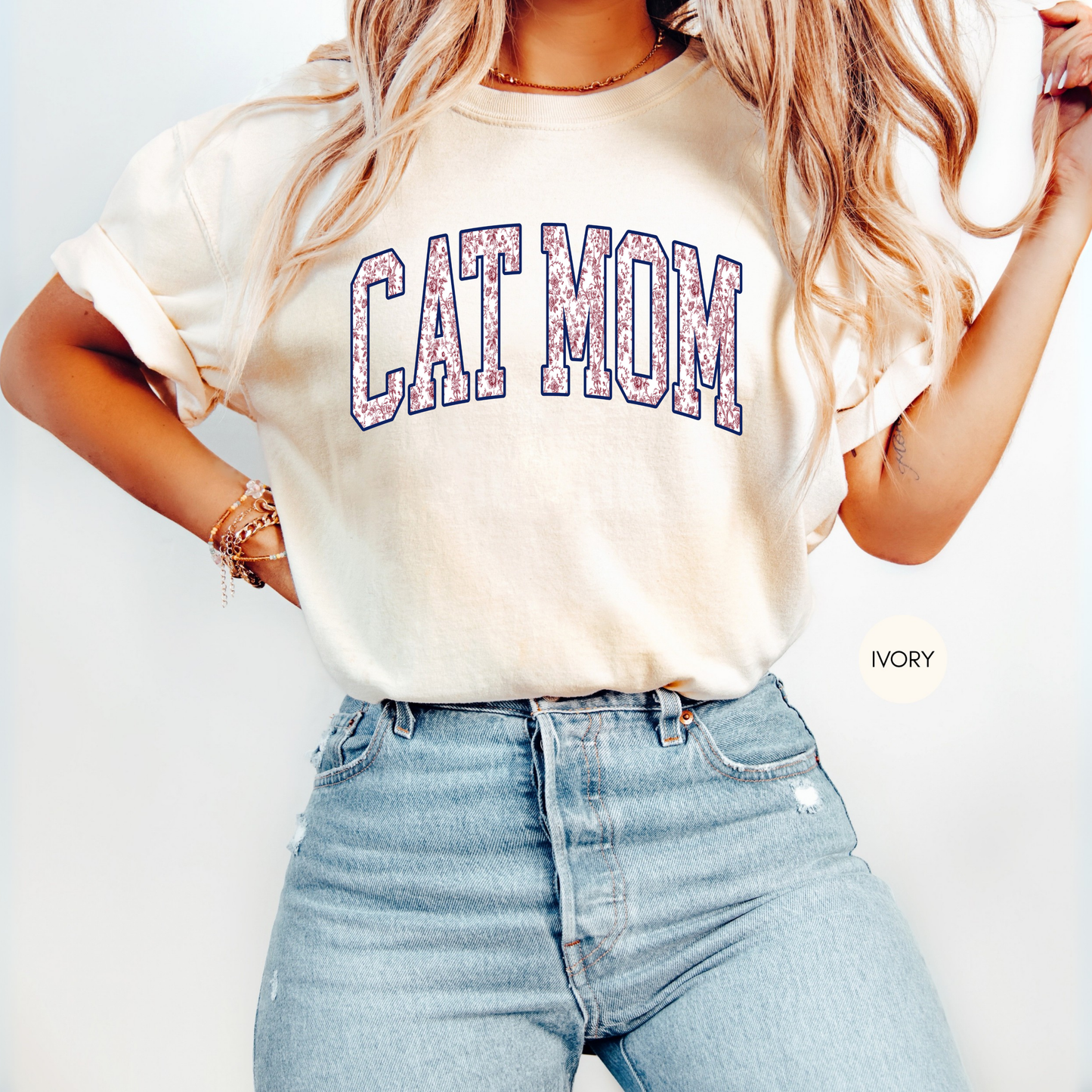 Cat Mom Floral T-Shirt – Cute Navy Graphic Tee Gift for Cat Lovers