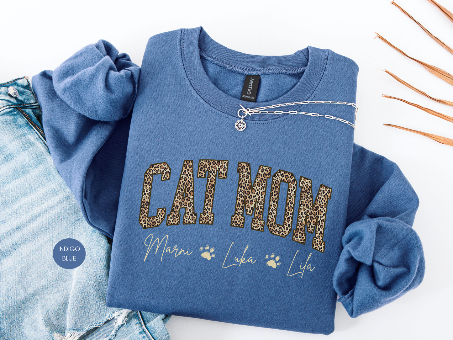 Personalized Cat Mom Leopard Sweatshirt – Custom Pet Name Crewneck Gift for Cat Lovers