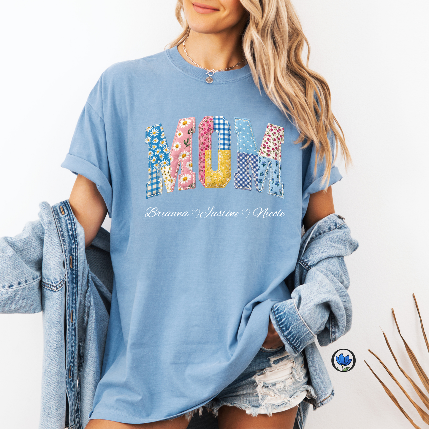Custom MOM Faux Patchwork Shirt with Kids Names – Personalized Floral Mom Tee
