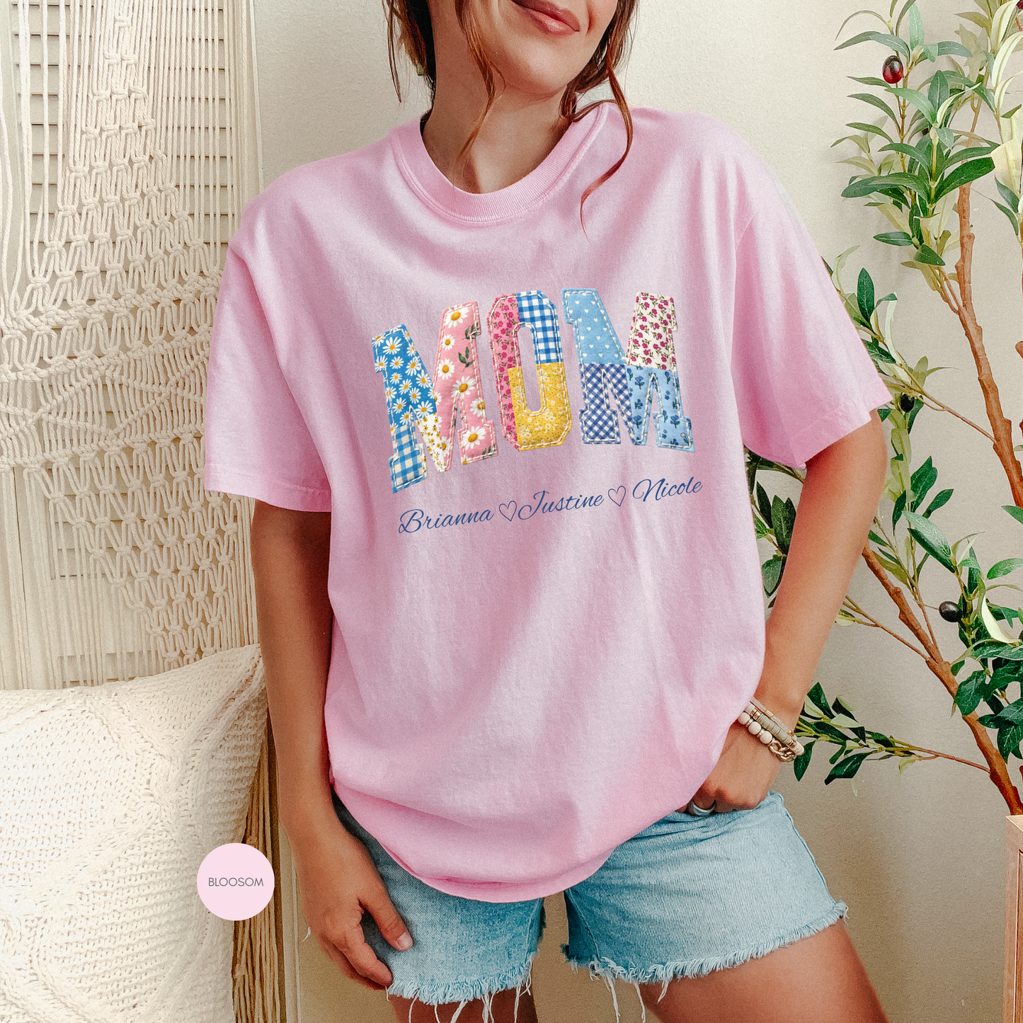 Custom MOM Faux Patchwork Shirt with Kids Names – Personalized Floral Mom Tee
