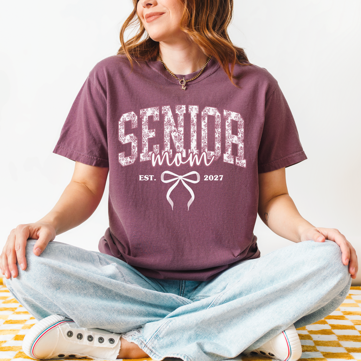 Senior Mom Est. 2027 Comfort Colors® Shirt | Pink Toile Class of 2027 Graphic Tee