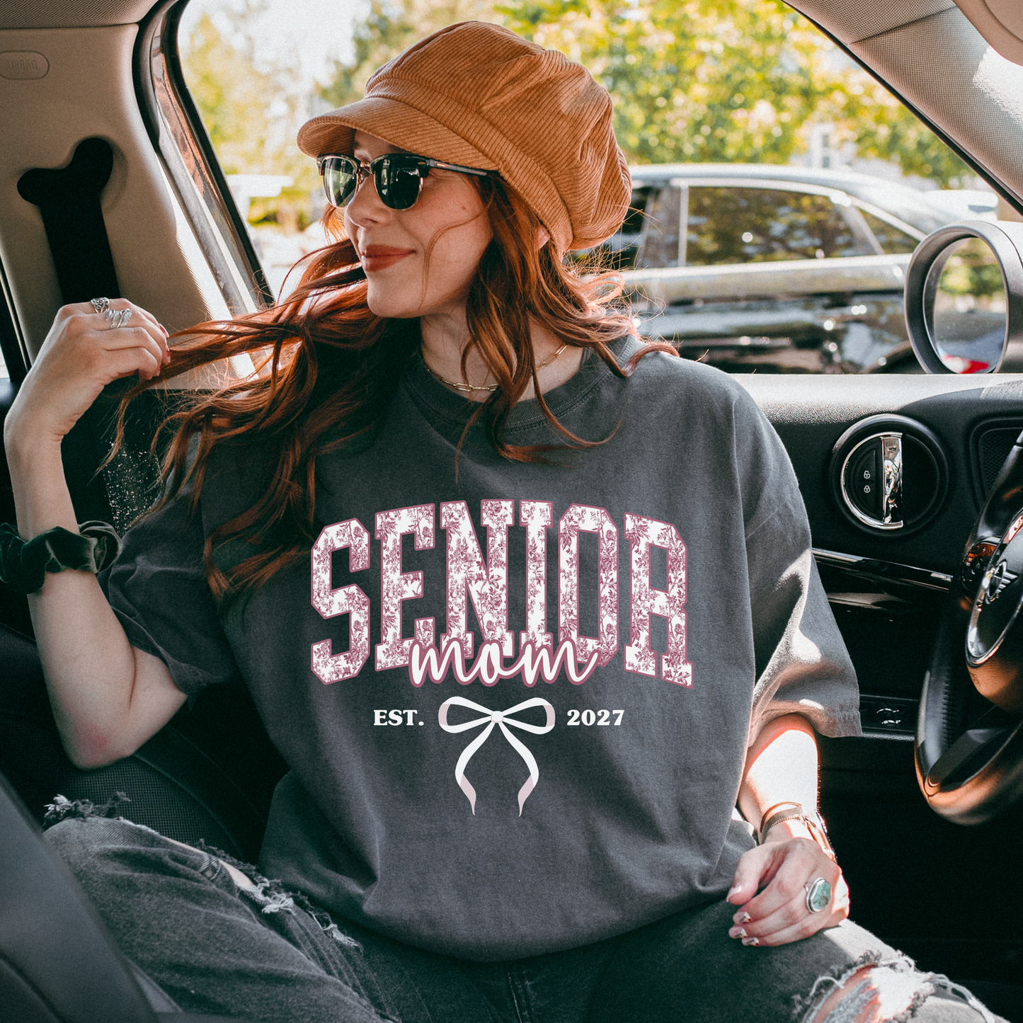 Senior Mom Est. 2027 Comfort Colors® Shirt | Pink Toile Class of 2027 Graphic Tee