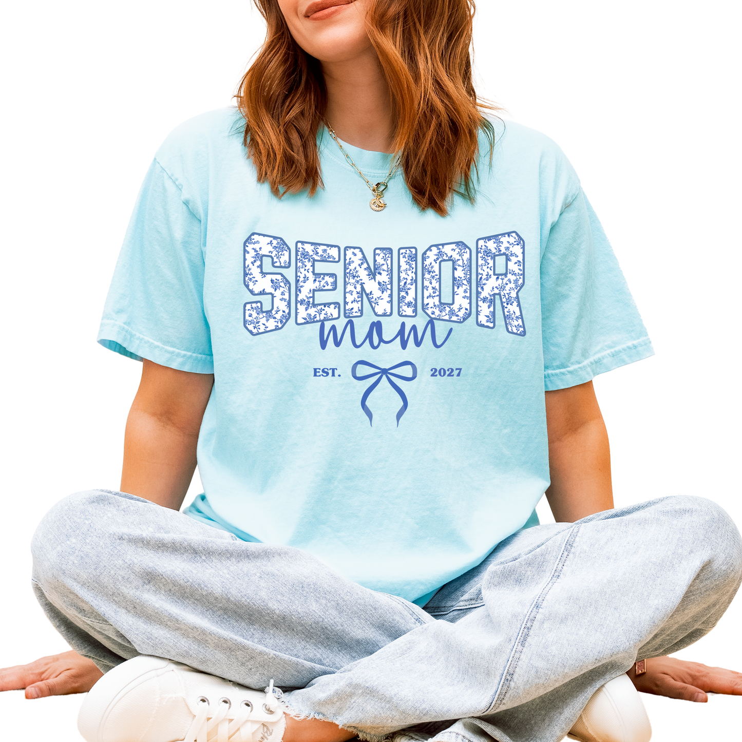 Senior Mom Est. 2027 Shirt | Blue Toile Coquette Class of 2027 Graphic Tee