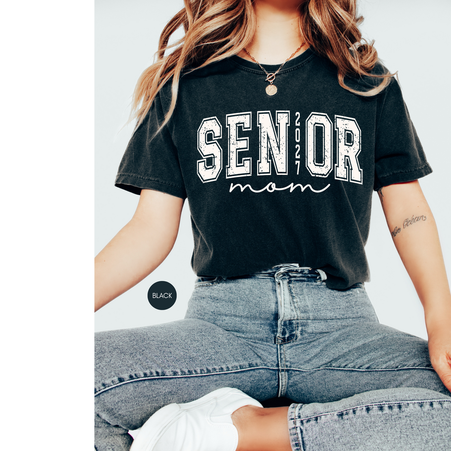 Senior Mom 2027 Shirt | Proud Class of 2027 Mom Varsity Graphic Tee